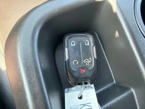Used 2020 Chevrolet Silverado 1500 LTZ AWD/4WD image 45