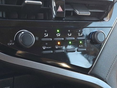 Used 2021 Toyota Camry LE image 13