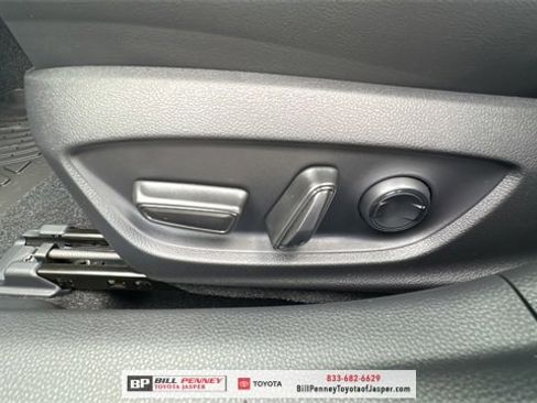 New 2026 Toyota Prius XLE image 15