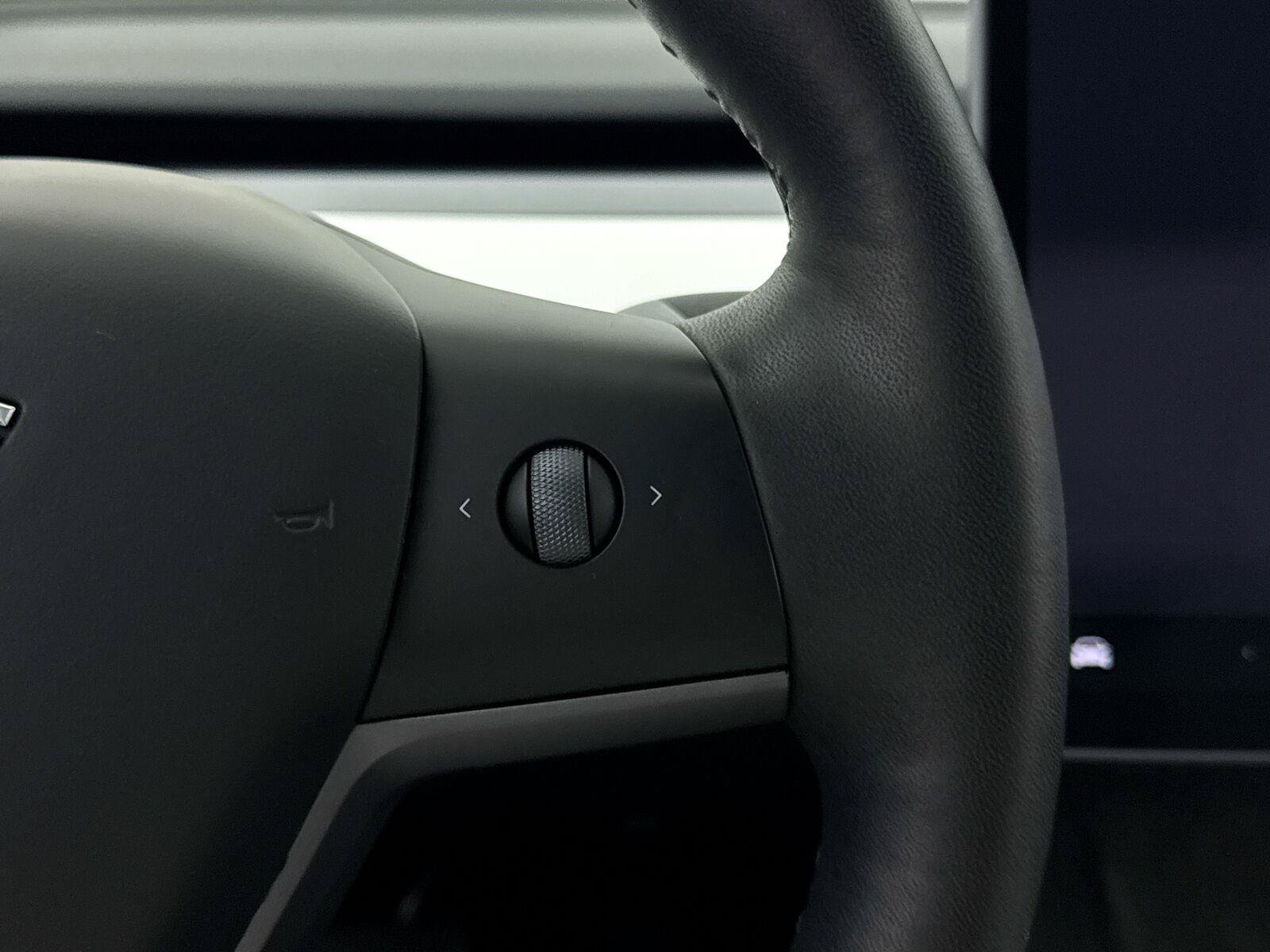 Used 2023 Tesla Model 3 Standard Range RWD image 40