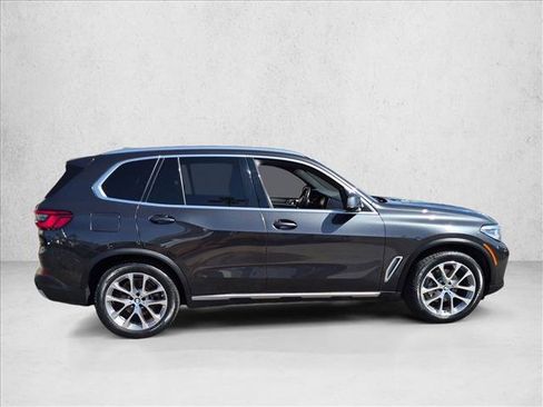 Used 2019 BMW X5 xDrive40i w/ Convenience Package AWD/4WD image 4