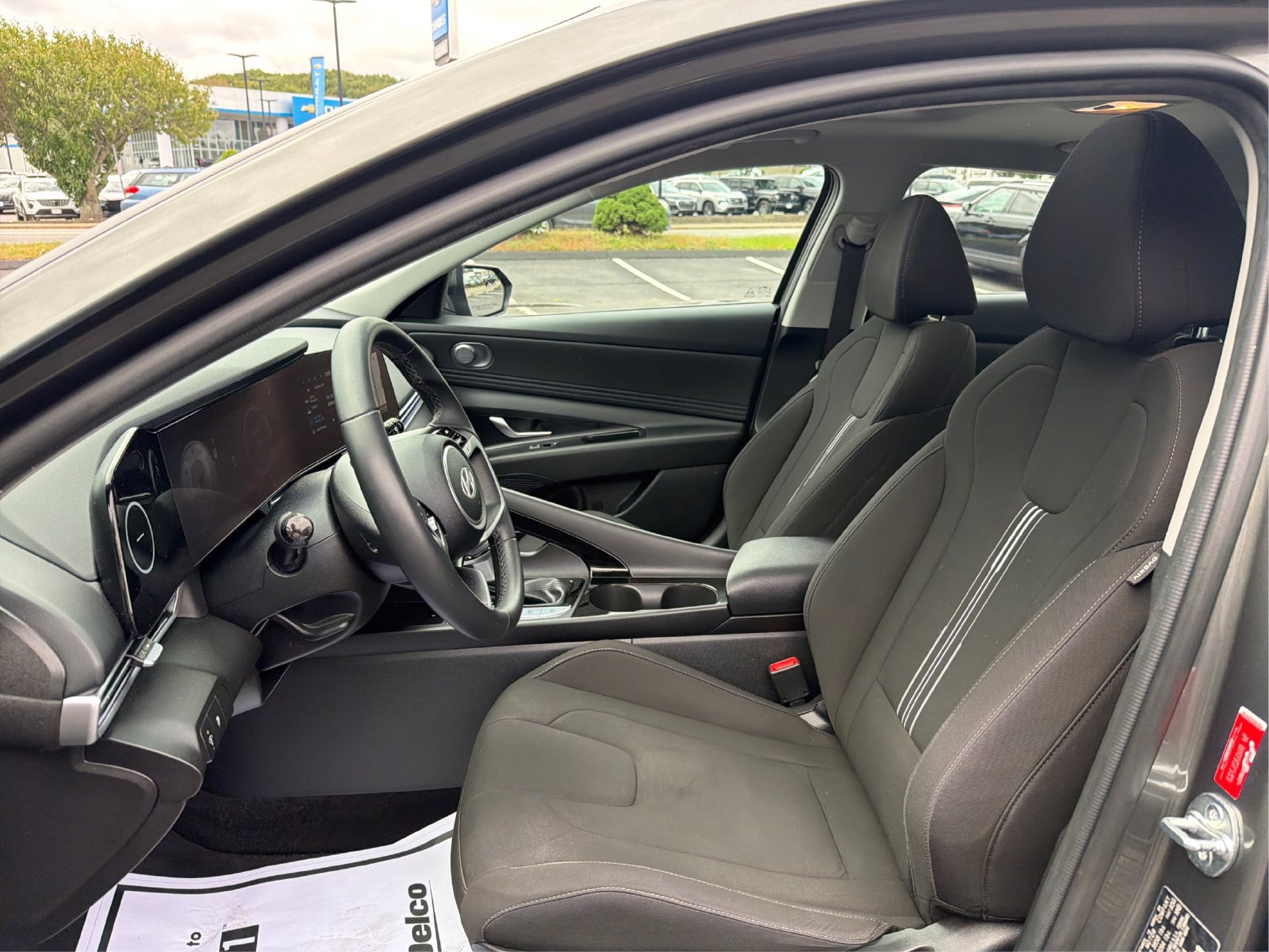 Certified 2024 Hyundai Elantra SEL w/ Convenience Package FWD image 9