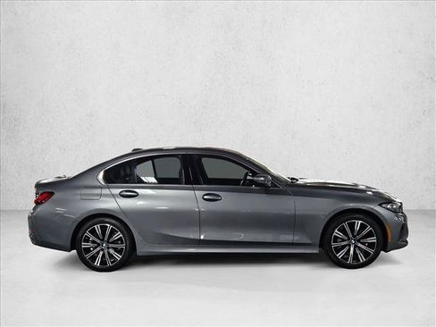 Used 2026 BMW 330i Sedan w/ Premium Package RWD image 4