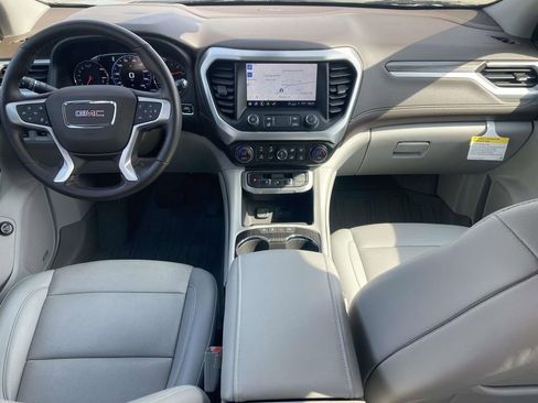 Used 2023 GMC Acadia SLT w/ Technology Package image 18