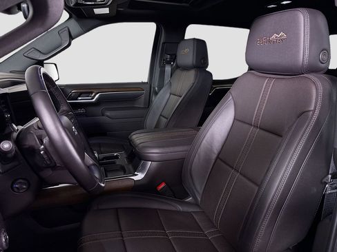 Certified 2025 Chevrolet Silverado 1500 High Country w/ Midnight Edition image 26