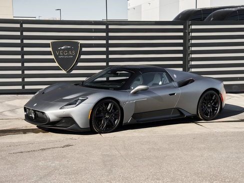 Used 2023 Maserati MC20 Spyder RWD image 5