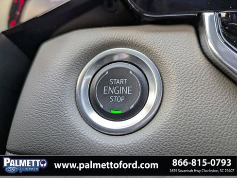 Used 2024 Chevrolet Colorado ZR2 w/ ZR2 Convenience Package III AWD/4WD image 31