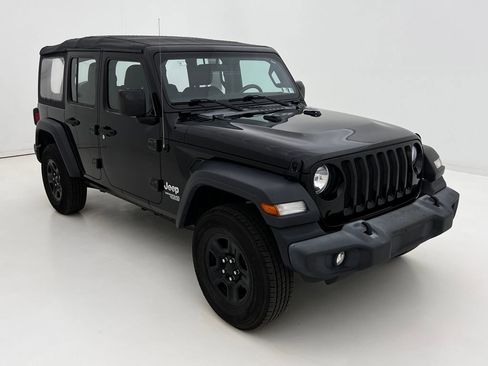 Used 2018 Jeep Wrangler Unlimited Sport image 6