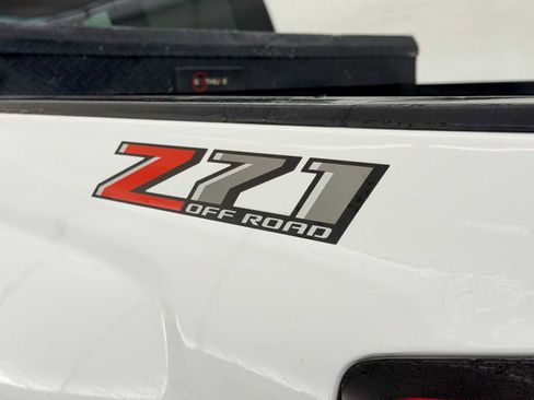 Used 2018 Chevrolet Silverado 2500 LT w/ LT Fleet Convenience Package image 12