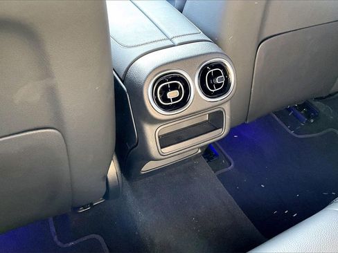 Used 2026 Mercedes-Benz GLC 300 4MATIC image 25