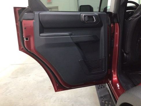 New 2025 Ford Bronco Badlands image 32