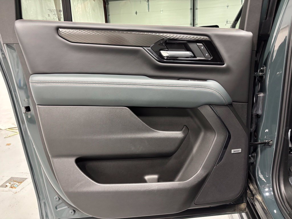 Used 2026 GMC Yukon XL AT4 AWD/4WD image 41