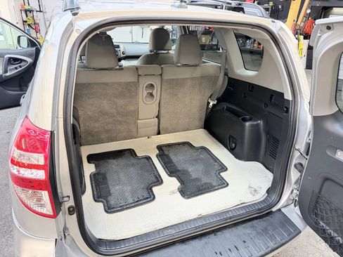 Used 2011 Toyota RAV4 4WD w/ Base L4 Extra Value Pkg image 23