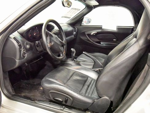 Used 2000 Porsche Boxster image 2