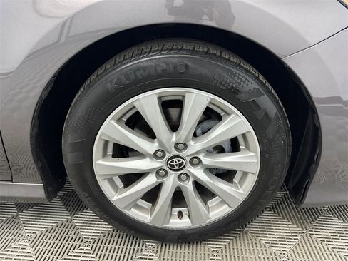 Used 2020 Toyota Camry LE image 13