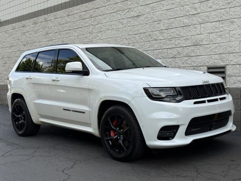 Used 2017 Jeep Grand Cherokee SRT w/ Trailer Tow Group IV AWD/4WD image 16