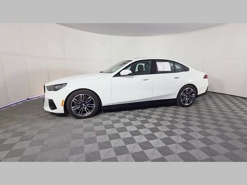Used 2024 BMW 530i xDrive w/ M Sport Package AWD/4WD image 48