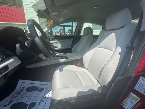 Used 2018 Honda Accord LX image 13