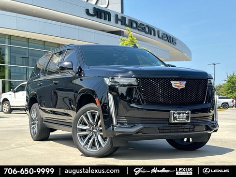 Used 2021 Cadillac Escalade Sport Platinum RWD image 1