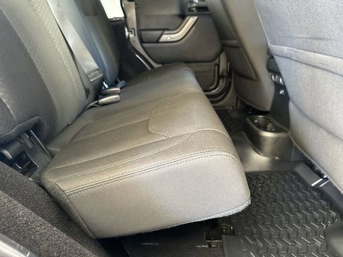 Used 2017 Jeep Wrangler Unlimited Sport w/ Quick Order Package 24S image 30