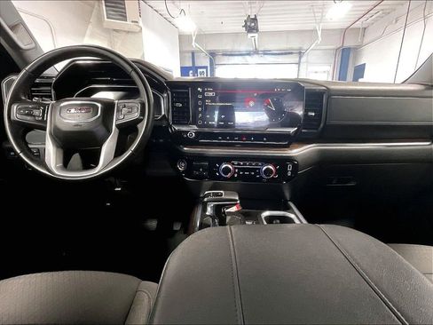 Used 2024 GMC Sierra 1500 Elevation w/ X31 Off-Road Package AWD/4WD image 21