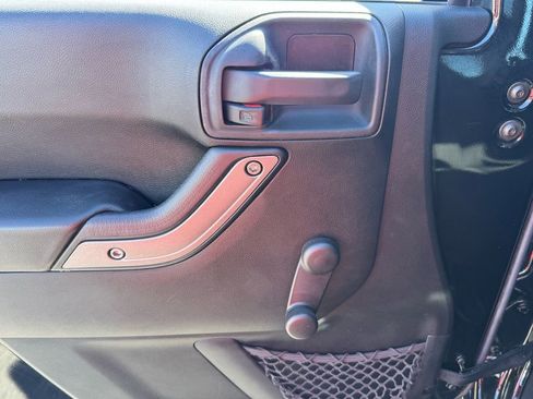 Used 2017 Jeep Wrangler Unlimited Sport w/ Connectivity Group image 12