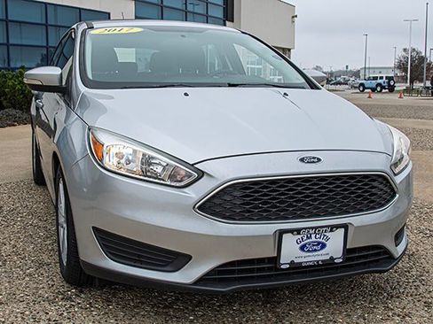 Used 2017 Ford Focus SE image 7