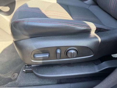 Certified 2023 Chevrolet Equinox RS image 17