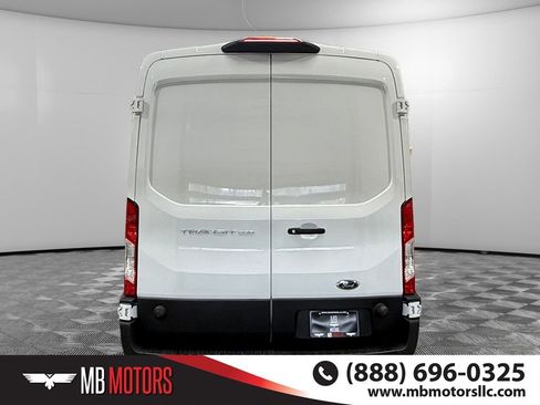 Used 2024 Ford Transit 250 148 Medium Roof image 4