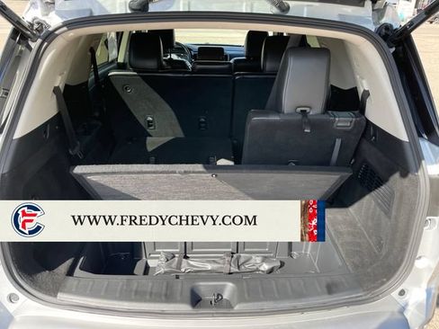 Used 2025 Nissan Pathfinder SL AWD/4WD image 23