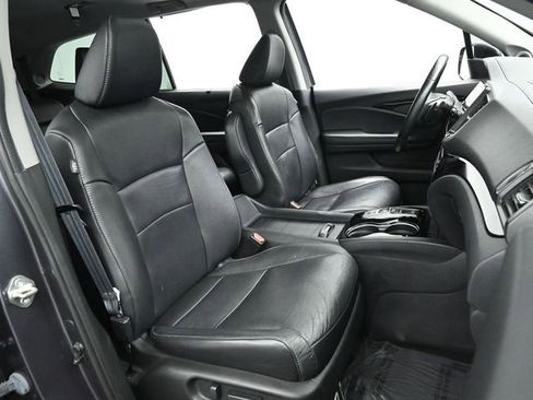 Used 2020 Honda Pilot Touring image 27