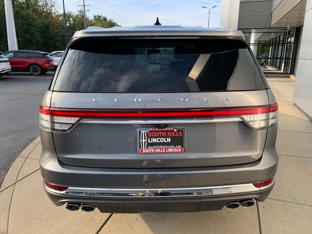 Certified 2023 Lincoln Aviator AWD w/ Premium Package image 4