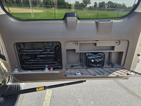 Used 2012 Lexus GX 460 w/ Comfort Plus Pkg AWD/4WD image 45