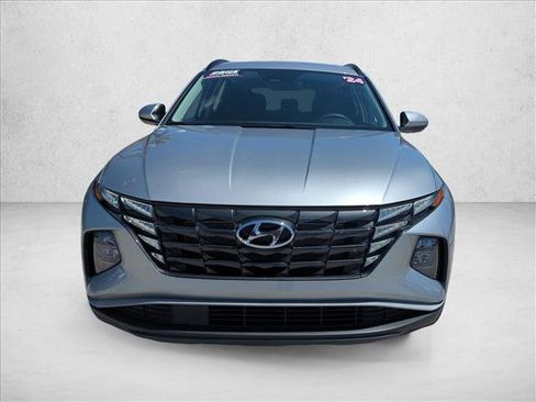 Used 2024 Hyundai Tucson SEL FWD image 2