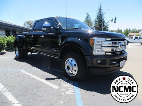Used 2017 Ford F450 Platinum w/ FX4 Off-Road Package AWD/4WD image 7