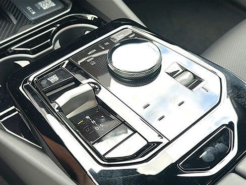 New 2026 BMW 530i w/ Premium Package RWD image 24