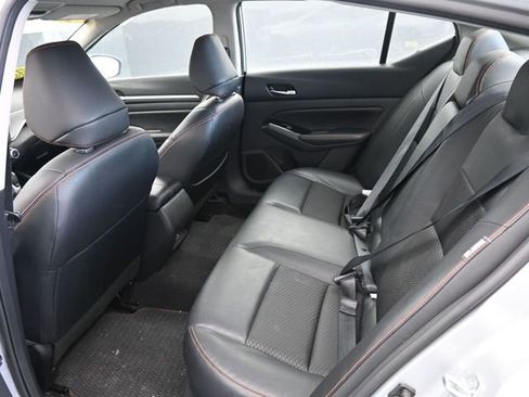 Used 2024 Nissan Altima 2.5 SR image 17