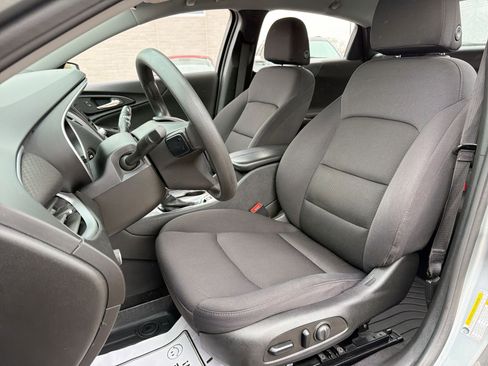 Used 2023 Chevrolet Malibu LT FWD image 19