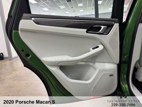 Used 2020 Porsche Macan S AWD/4WD image 24
