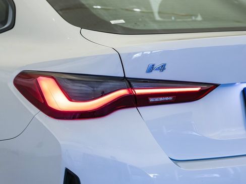 Certified 2023 BMW i4 eDrive35 w/ Premium Package RWD image 9