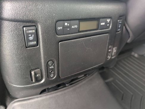 Used 2018 Nissan Armada Platinum w/ Captain Seat Package AWD/4WD image 17