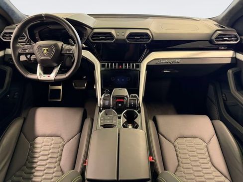 Used 2024 Lamborghini Urus S AWD/4WD image 13