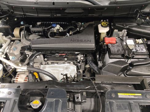 Used 2020 Nissan Rogue SV image 30