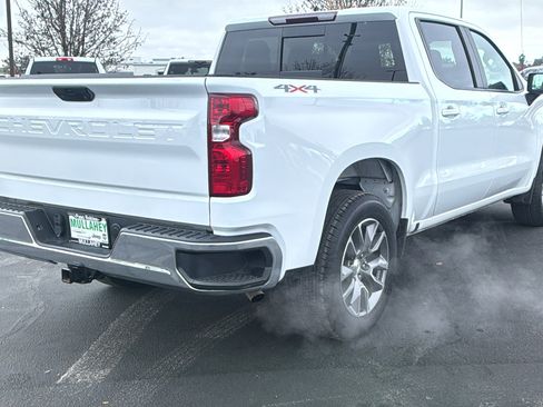 Used 2022 Chevrolet Silverado 1500 LT w/ All Star Edition Plus image 3