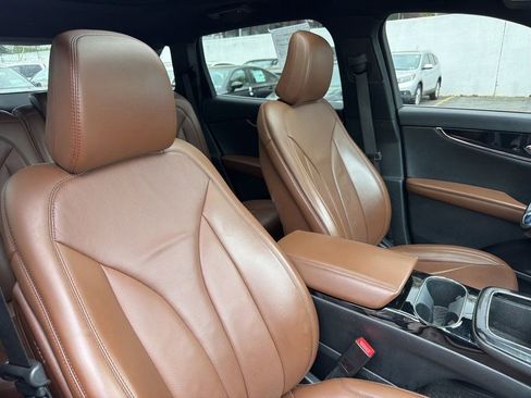 Used 2021 Lincoln Nautilus Reserve w/ Monochromatic Package AWD/4WD image 9