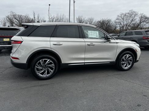 Certified 2024 Lincoln Corsair AWD w/ Equipment Group 101A image 4