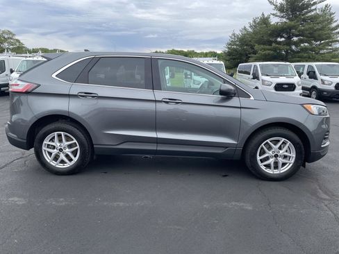 Used 2024 Ford Edge SEL w/ Convenience Package AWD/4WD image 6