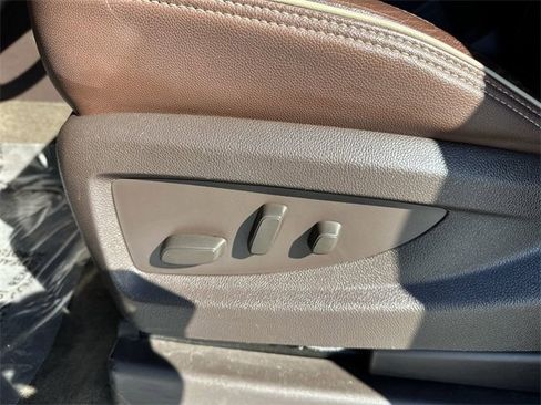 Used 2016 Chevrolet Silverado 1500 High Country w/ High Country Premium Package image 14