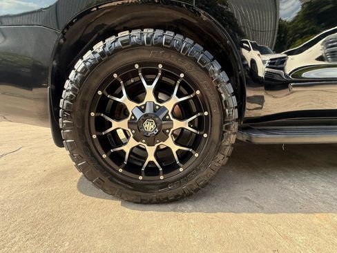 Used 2013 Toyota Sequoia SR5 w/ Premium Pkg RWD image 30