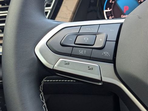 New 2026 Volkswagen Atlas SE image 30